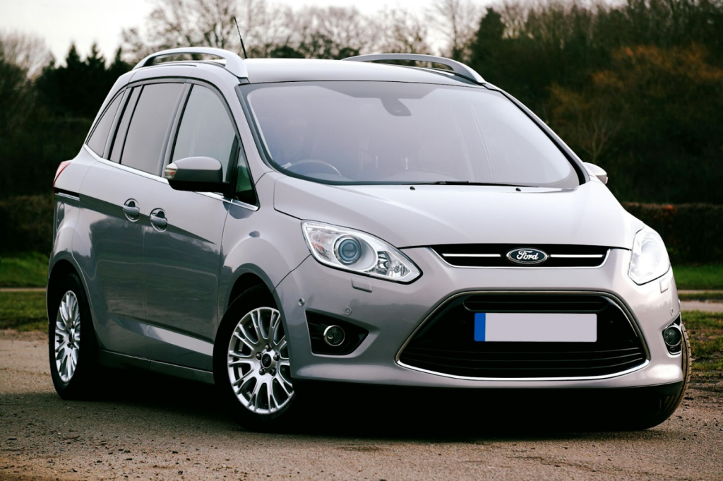 Ford car available for rental in Miami