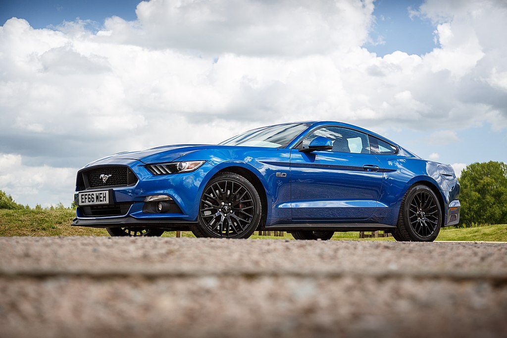 Ford_Mustang_GT_Bleu